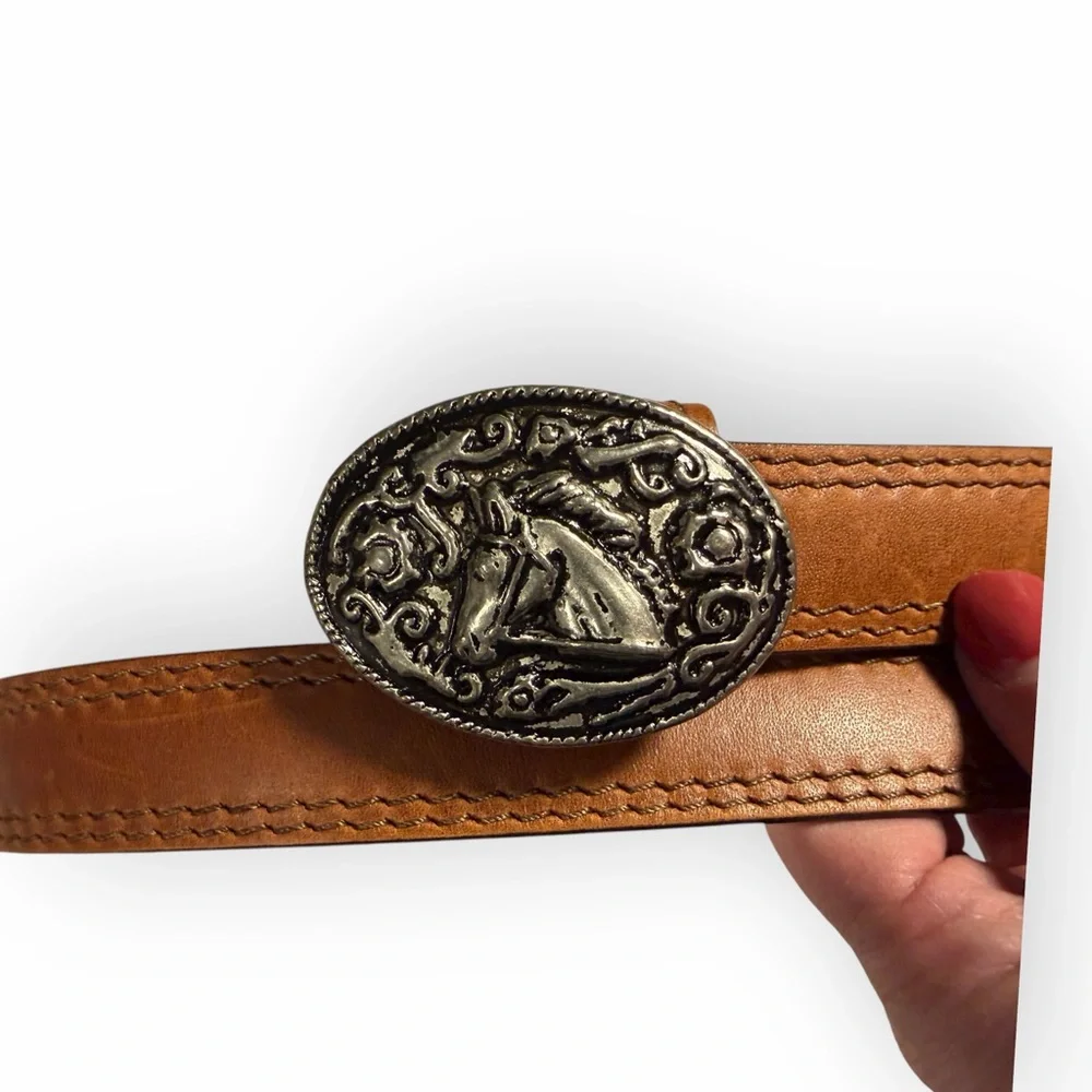 Brown Leather Belt with Horse Silver‎ Buckle Made in USA Med 33” Cowhide